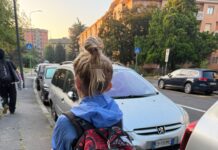 Smog a Milano. Un esperimento con bimbi conferma che le auto sono tra i maggiori responsabili Smog e bambini a Milano